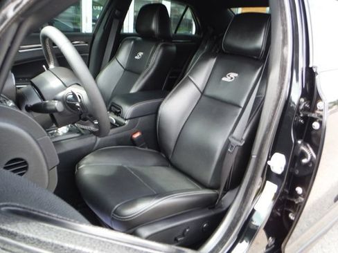 Certified 2022 Chrysler 300 S w/ Comfort Group RWD image 4