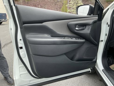 Used 2023 Nissan Murano SL w/ SL Moonroof Package AWD/4WD image 18