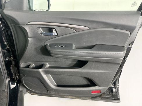 Used 2020 Honda Ridgeline RTL image 33