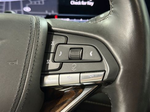 Certified 2023 Cadillac Escalade Sport Platinum w/ LPO, ONYX Package AWD/4WD image 30