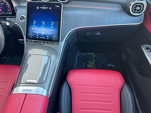 Certified 2024 Mercedes-Benz GLC 43 AMG 4MATIC image 29