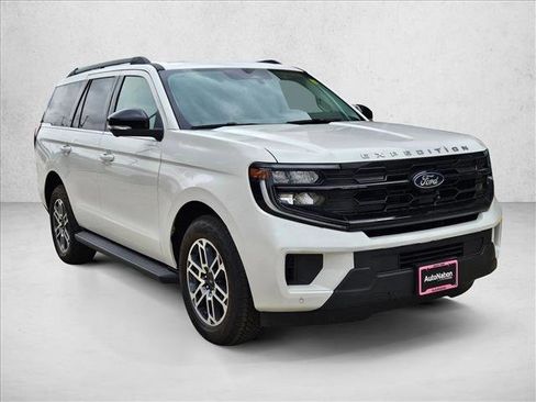 New 2026 Ford Expedition Active AWD/4WD image 6