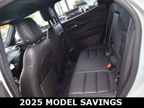 New 2025 Chevrolet TrailBlazer ACTIV w/ Driver Confidence Package image 17