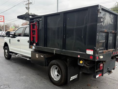Used 2019 Ford F350 XL w/ Power Equipment Group image 9
