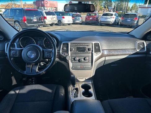 Used 2011 Jeep Grand Cherokee Laredo AWD/4WD image 21