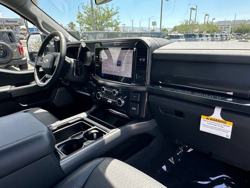 New 2026 Ford F250 Lariat w/ Black Appearance Package AWD/4WD image 14