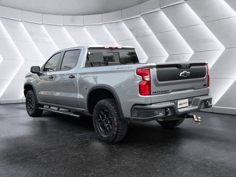 Used 2024 Chevrolet Silverado 1500 ZR2 w/ ZR2 Bison Edition AWD/4WD image 6