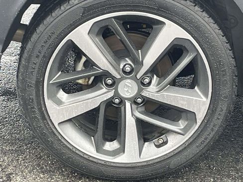 Used 2018 Hyundai Kona Limited image 12