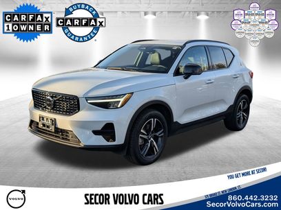 Used 2024 Volvo XC40 B5 Core