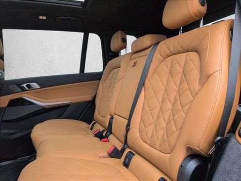 Used 2026 BMW X7 xDrive40i image 21