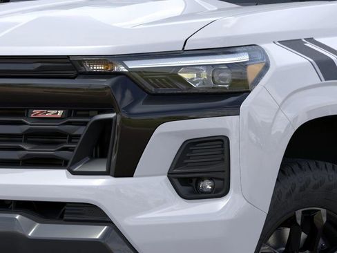 New 2025 Chevrolet Colorado Z71 w/ Midnight Edition image 10