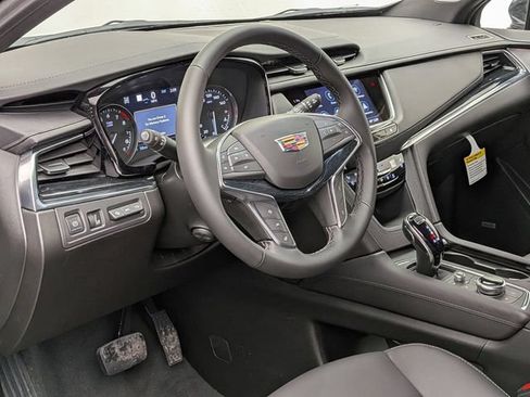Used 2026 Cadillac XT5 Premium Luxury w/ Driver Assist Package AWD/4WD image 9