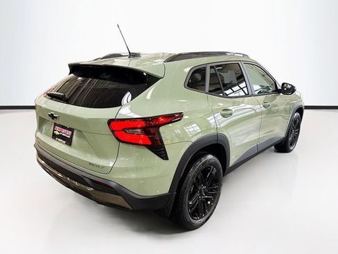 New 2026 Chevrolet Trax ACTIV w/ Sunroof Package FWD image 6