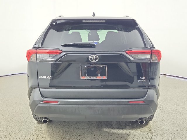 Used 2025 Toyota RAV4 LE AWD/4WD image 6