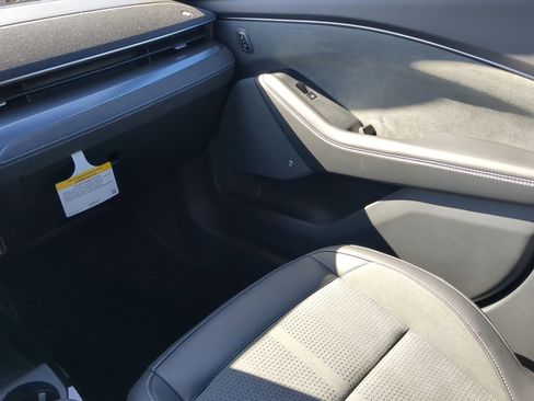 New 2025 Ford Mustang Mach-E GT image 44