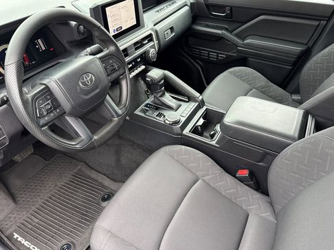 Used 2024 Toyota Tacoma SR image 11