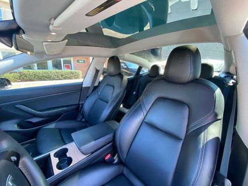 Used 2021 Tesla Model 3 Standard Range Plus image 27
