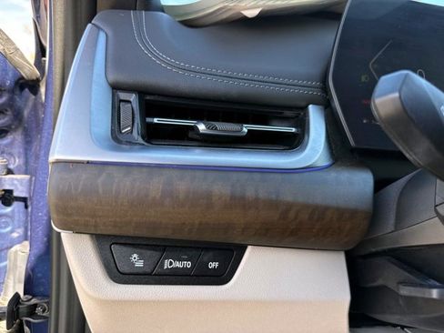 Used 2023 BMW X1 xDrive28i w/ Premium Package image 36