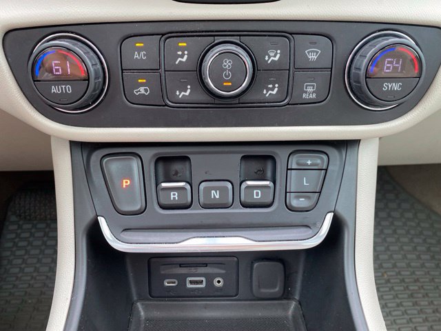 Used 2018 GMC Terrain Denali w/ Advanced Safety Package FWD image 26