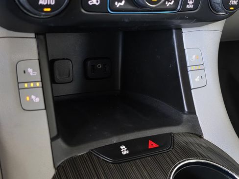 Used 2019 GMC Acadia SLT FWD image 24