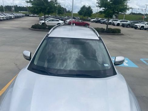 Used 2018 Nissan Rogue SV AWD/4WD image 10