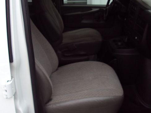 Used 2013 Chevrolet Express 1500 LS image 15