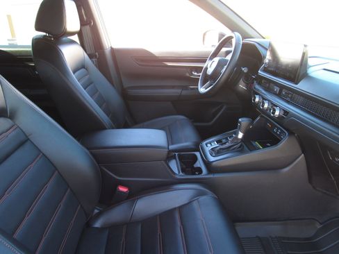 Used 2025 Honda CR-V Sport-L image 9