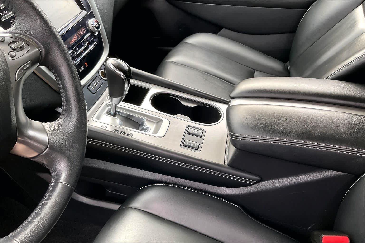Used 2023 Nissan Murano SV FWD image 16