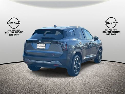 Used 2025 Nissan Kicks SR AWD/4WD image 6