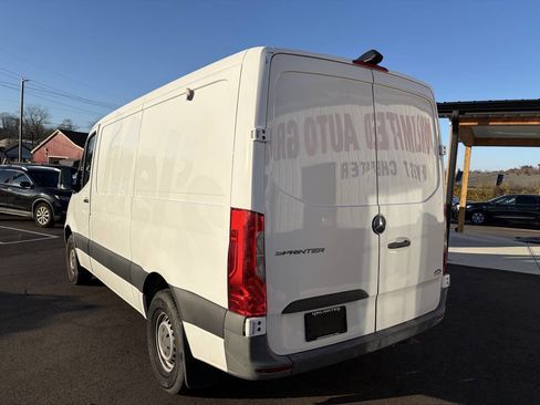 Used 2019 Mercedes-Benz Sprinter 144 w/ Driver Convenience Package image 10