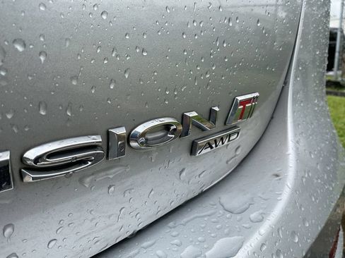 Used 2017 Buick Envision Premium AWD/4WD image 9