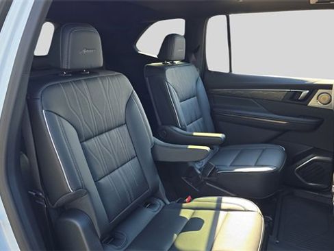 New 2026 Buick Enclave Avenir w/ Super Cruise Package image 17