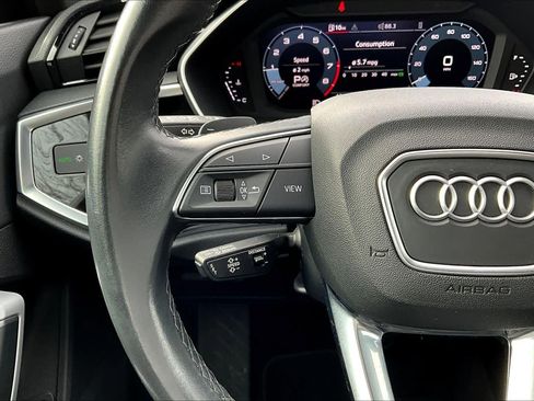 Used 2024 Audi Q3 2.0T Premium image 23
