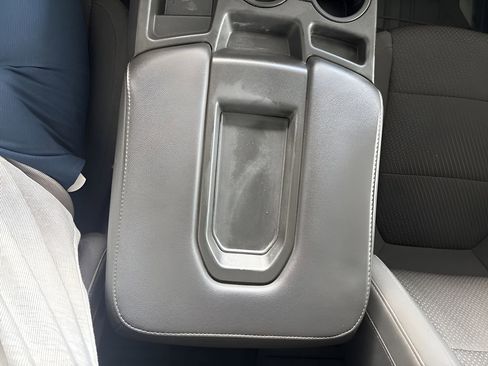 Used 2020 Chevrolet Silverado 2500 Custom w/ Custom Value Package image 19