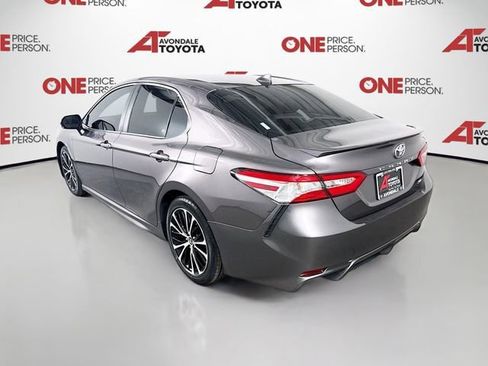 Certified 2020 Toyota Camry SE w/ Convenience Package image 5