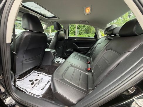 Used 2016 Volkswagen Passat 1.8T SE FWD image 31