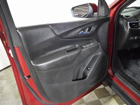 Used 2018 Chevrolet Equinox LT w/ Sun & Infotainment Package image 7