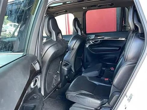 Used 2016 Volvo XC90 T6 Momentum w/ Momentum Plus Package AWD/4WD image 12