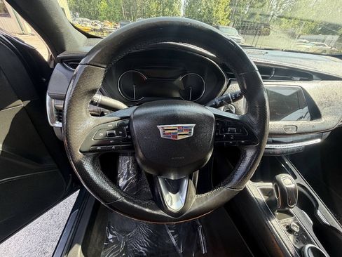 Used 2019 Cadillac XT4 Sport FWD image 26