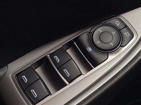 Used 2025 Chevrolet Malibu LT image 27