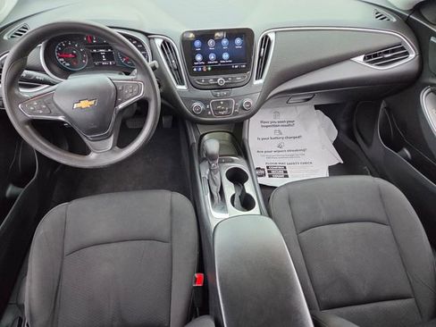 Used 2021 Chevrolet Malibu LS image 9
