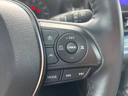 Used 2023 Toyota Corolla Cross AWD Hybrid w/ Moonroof Package image 27