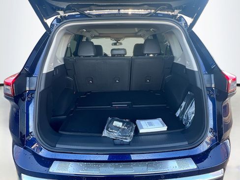 New 2026 Nissan Rogue Platinum image 29