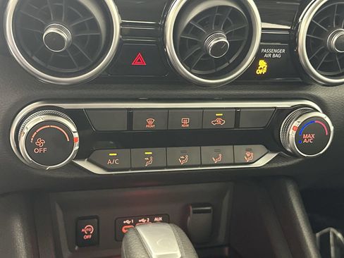 Certified 2025 Nissan Sentra SV FWD image 19