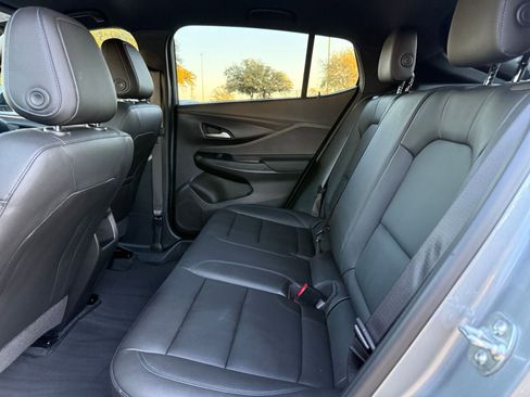 Used 2025 Buick Envista Sport Touring image 25