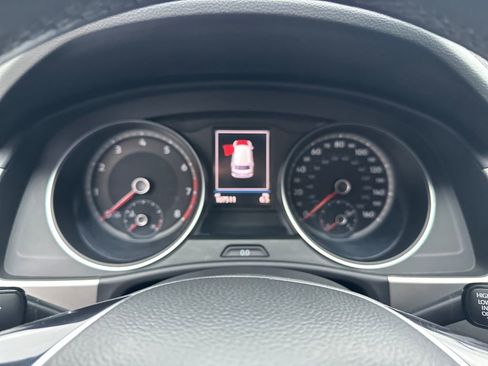 Used 2018 Volkswagen Atlas SE image 22