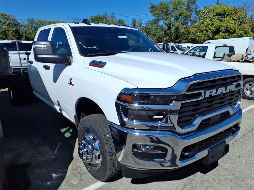 New 2027 RAM 3500 Tradesman AWD/4WD image 2