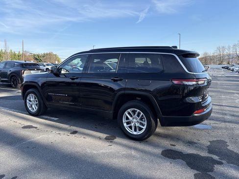 New 2025 Jeep Grand Cherokee L Laredo w/ Luxury Tech Group I AWD/4WD image 4