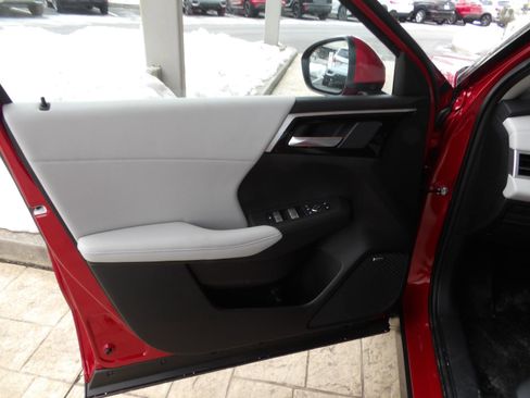 New 2026 Mitsubishi Outlander Trail Edition image 18