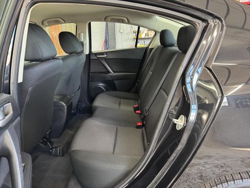 Used 2012 MAZDA MAZDA3 i Sport FWD image 16